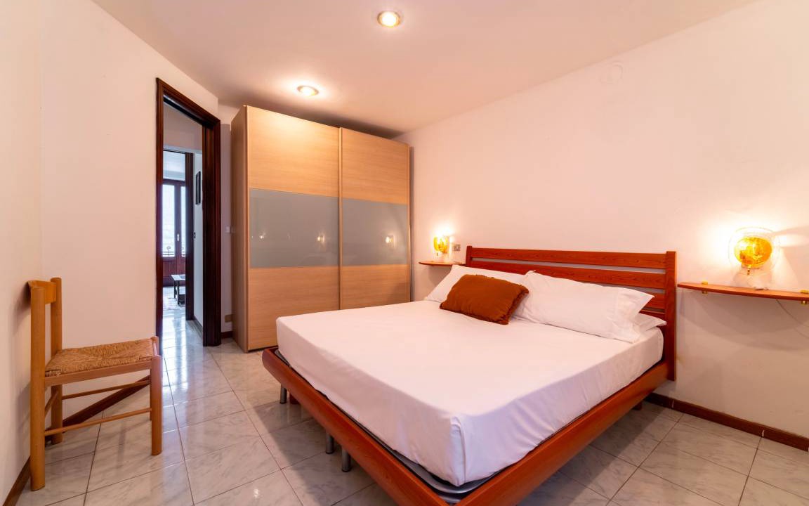 Photo of Bedroom in Colonno