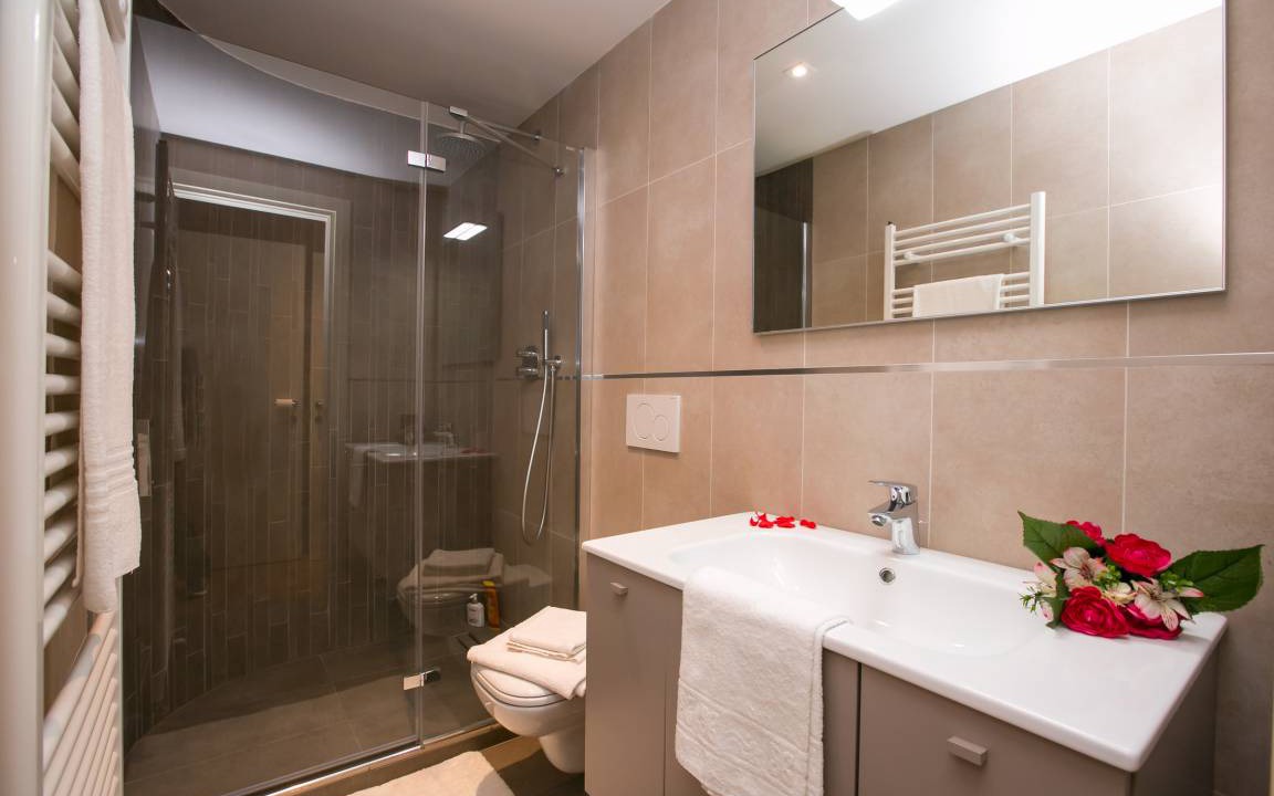 Photo of Bathroom in Carate Urio