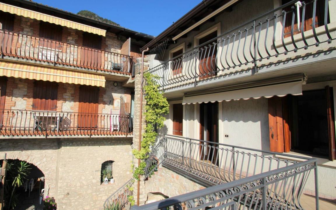 Photo of Buildings in Gardola