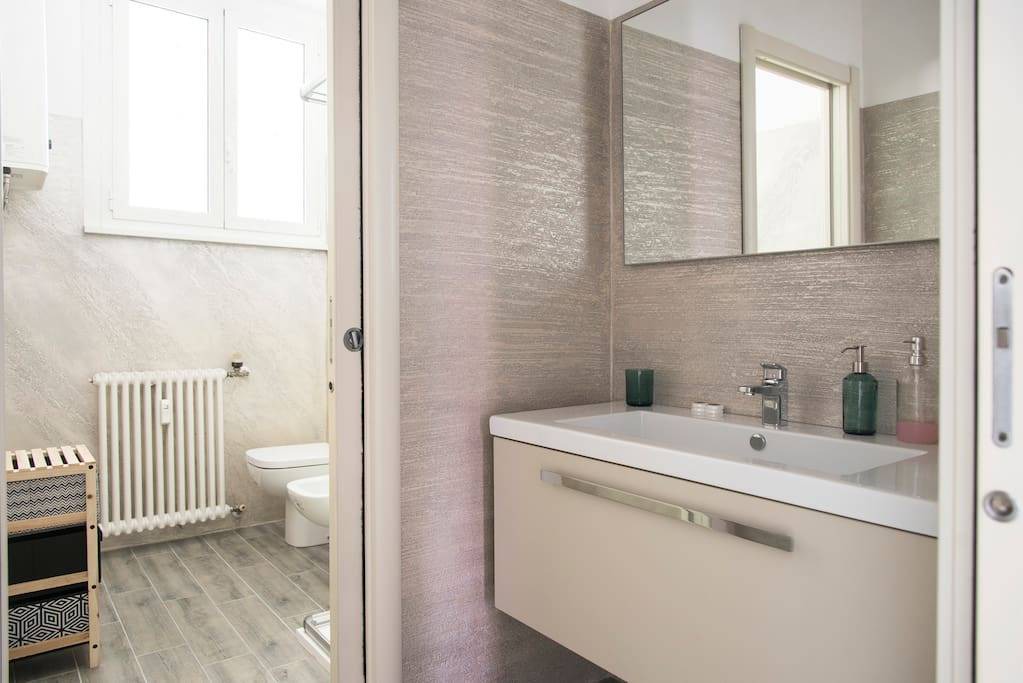 Photo of Bathroom in Centro Direzionale