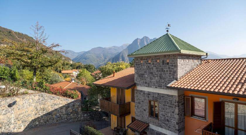 Photo of Others in Solto Collina