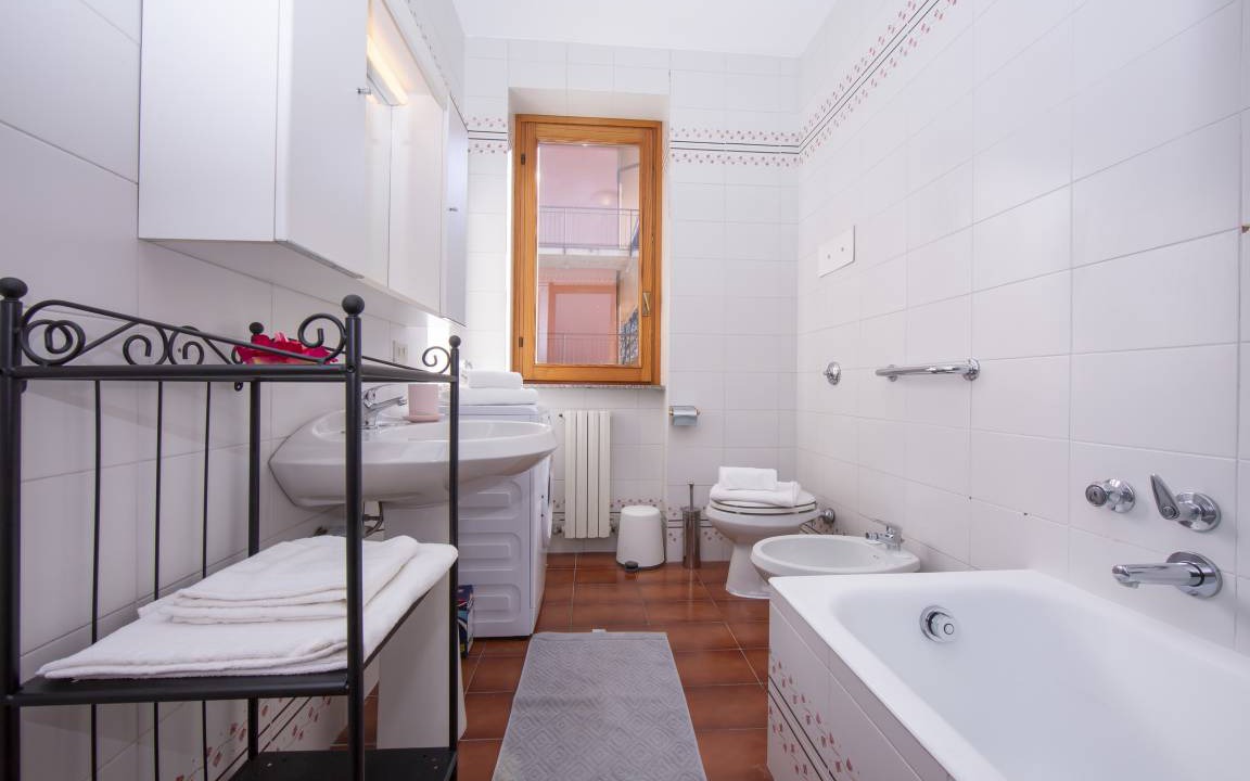 Photo of Bathroom in Perledo