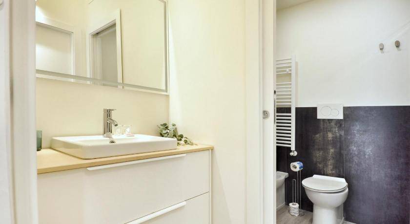 Photo of Bathroom in Niguarda