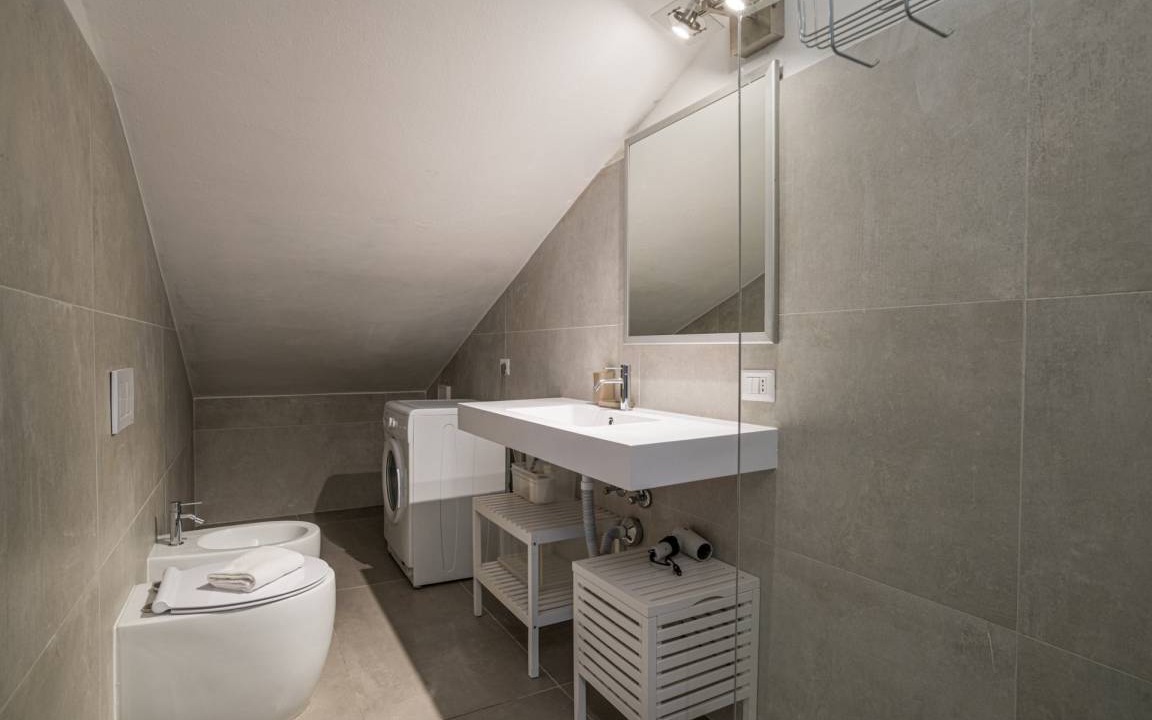 Photo of Bathroom in Como