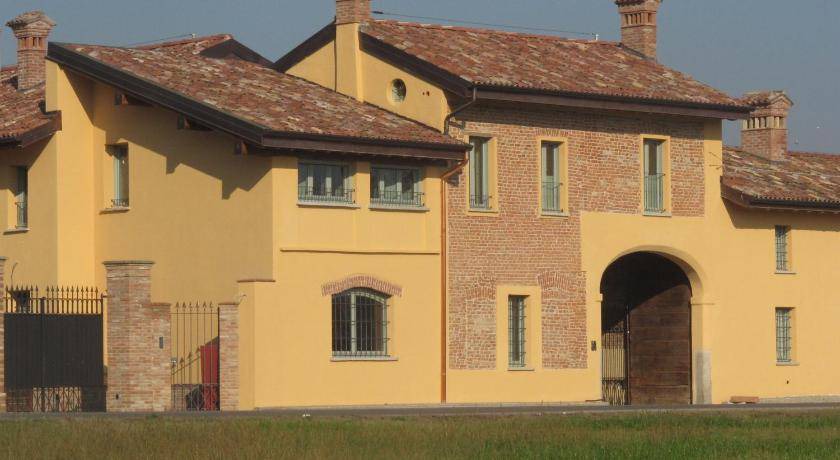 Photo of Buildings in Pieve Fissiraga