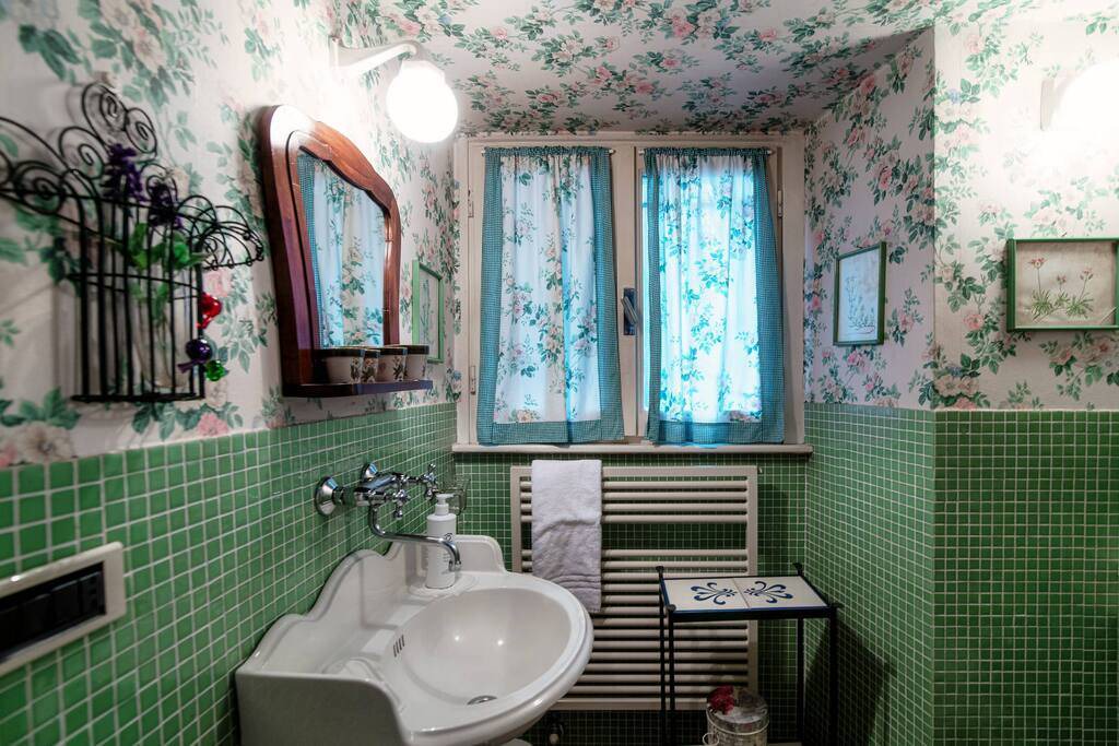 Photo of Bathroom in Brunate