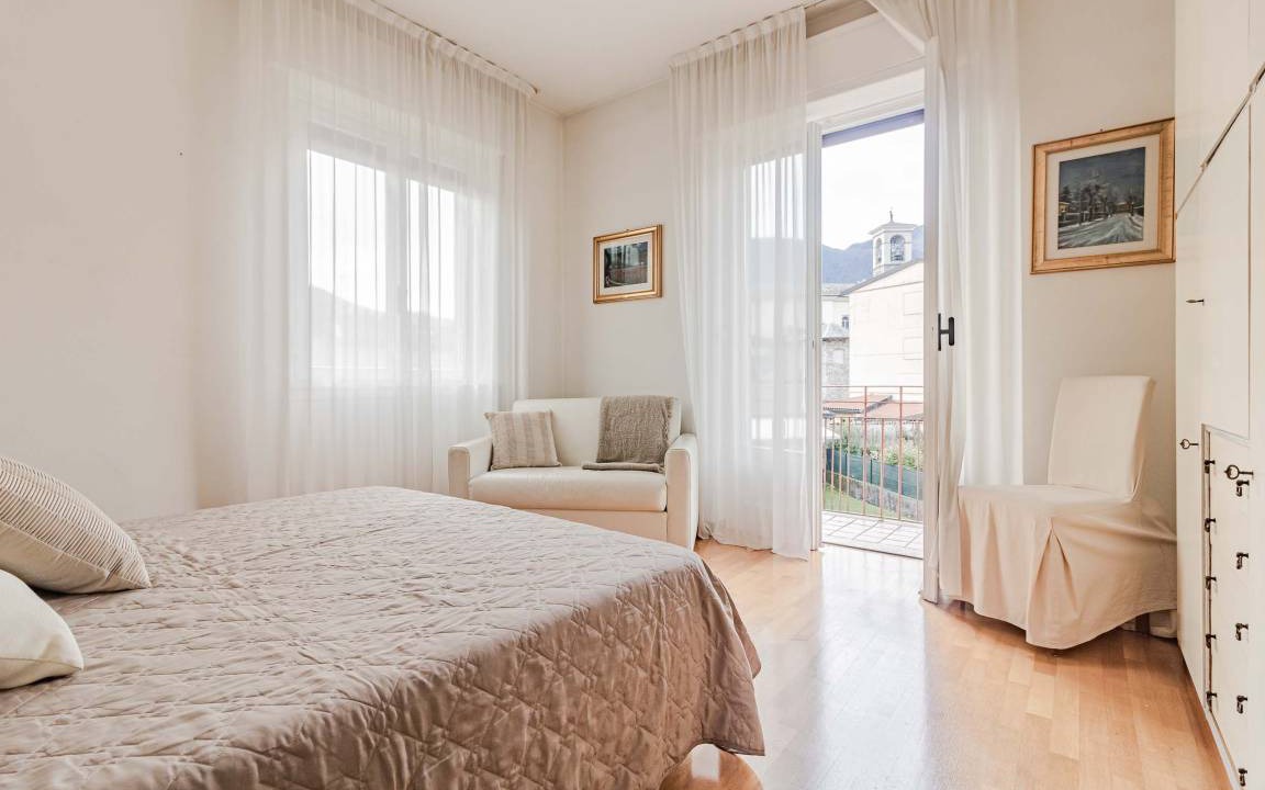 Photo of Bedroom in Mandello del Lario