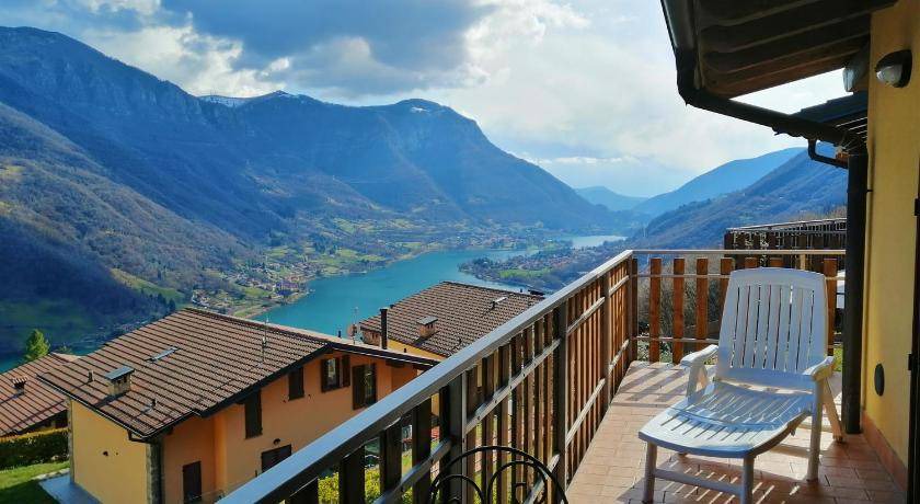 Photo of Patio Balcony in Ranzanico