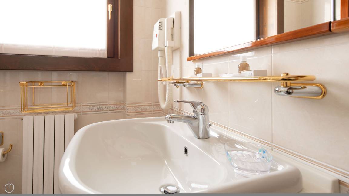 Photo of Bathroom in Premadio