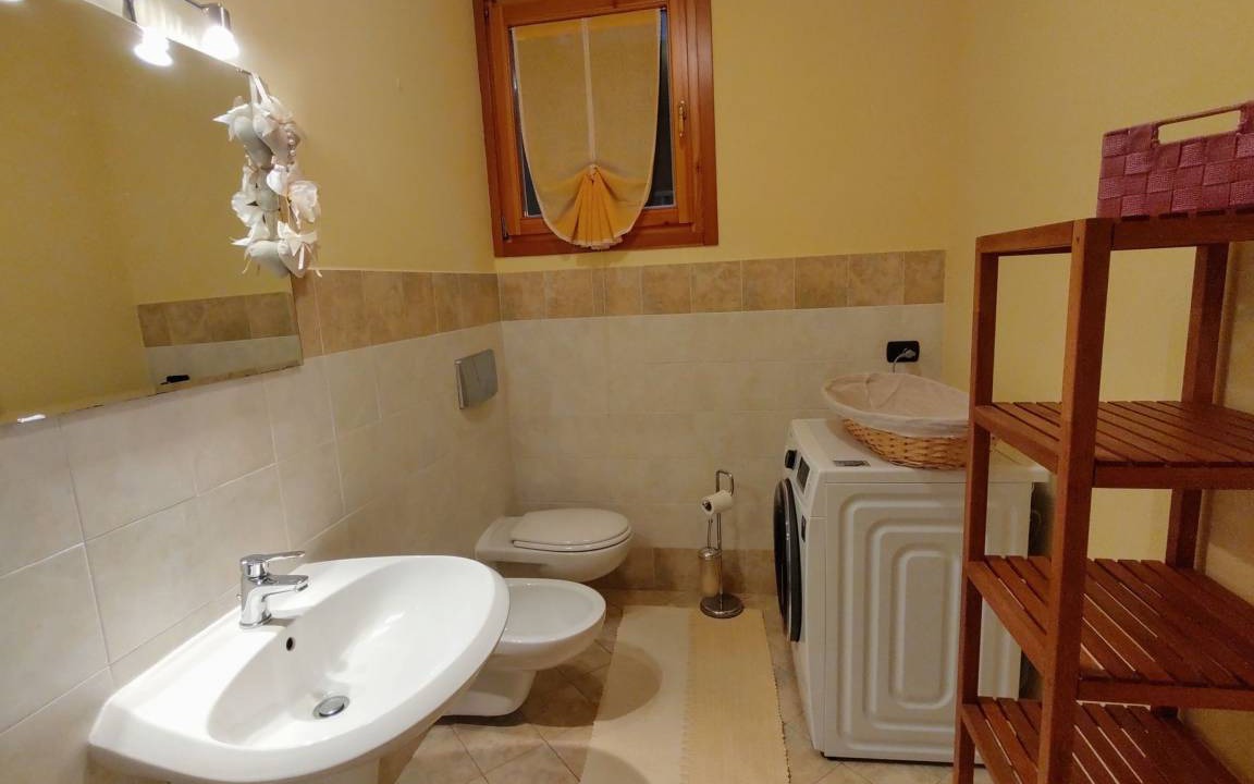Photo of Bathroom in Colico