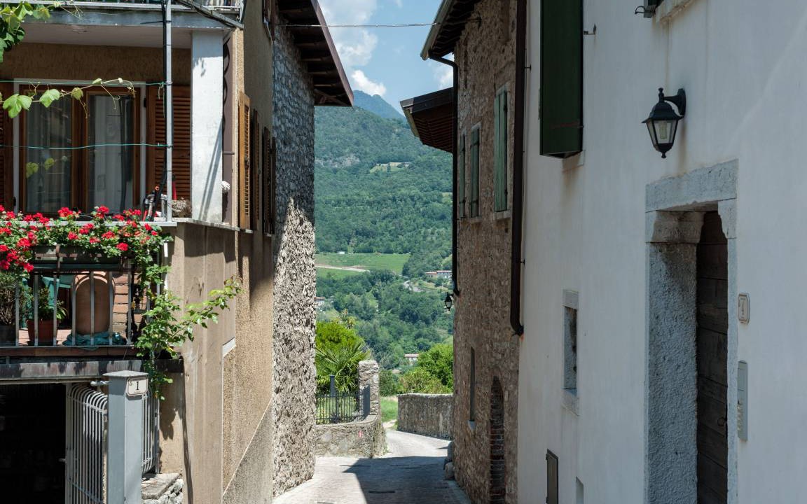 Photo of Others in Prabione