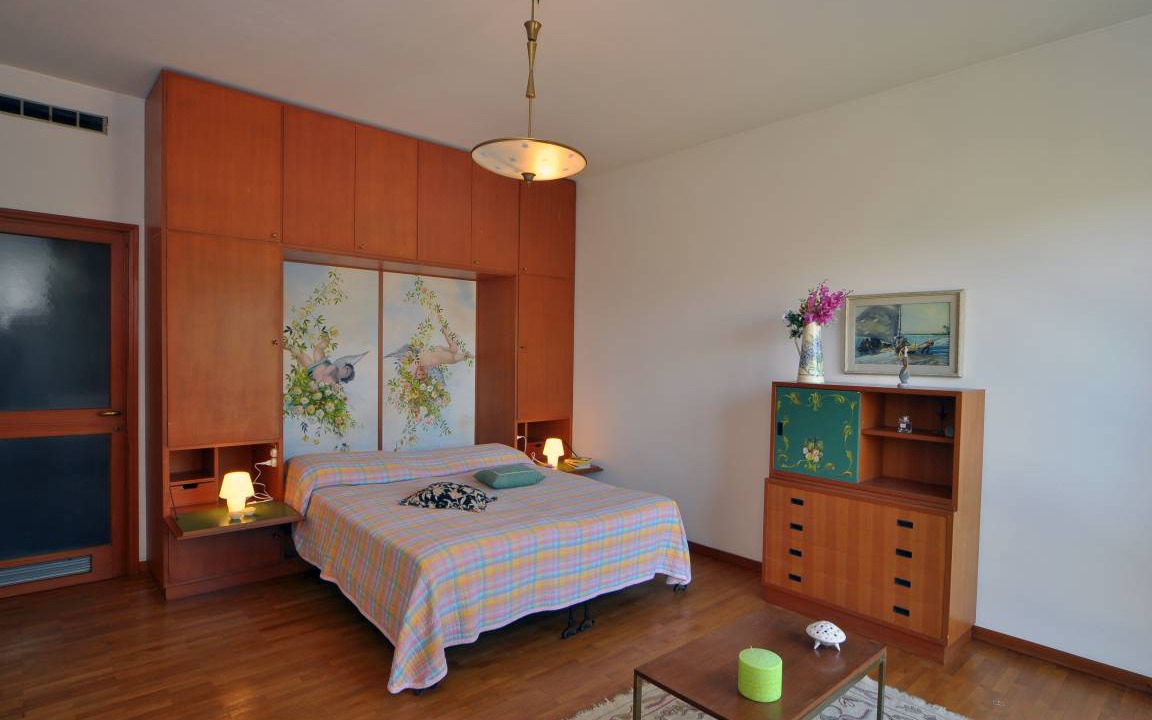 Photo of Bedroom in Sale Marasino