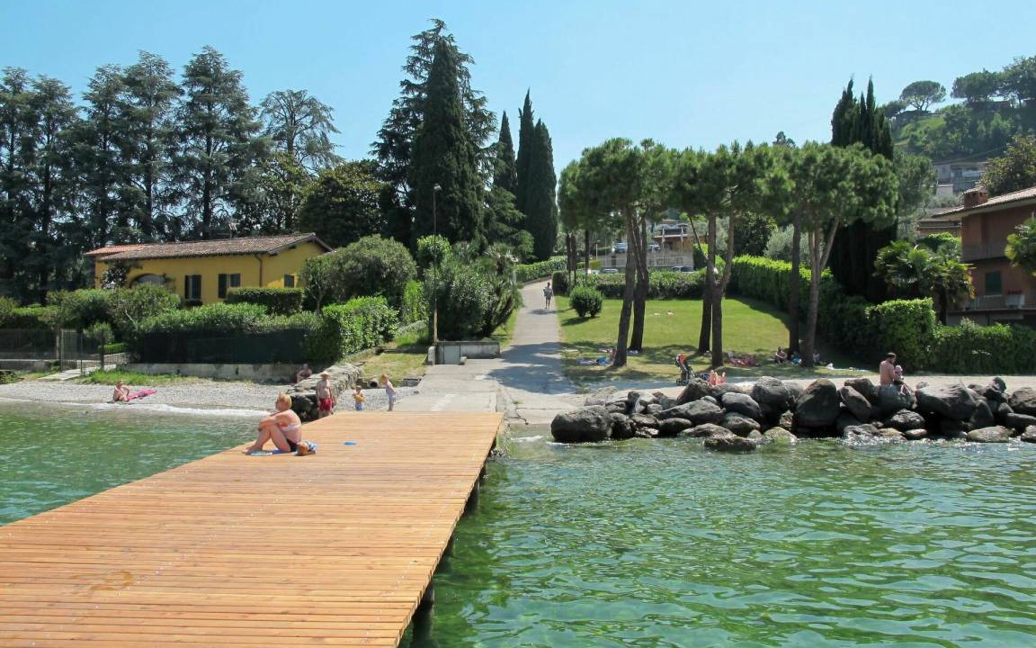 Photo of Others in Portese