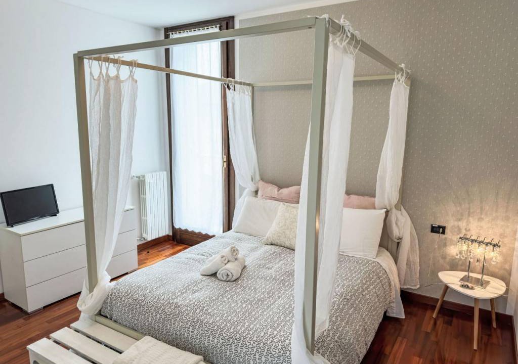 Photo of Bedroom in Castronno