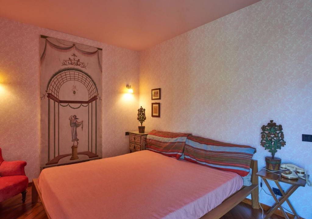 Photo of Bedroom in Cadenabbia