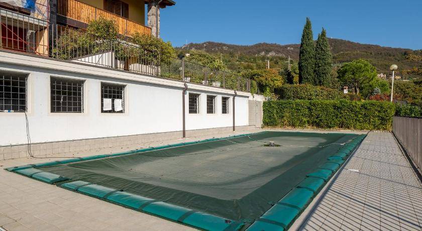 Photo of Others in Solto Collina