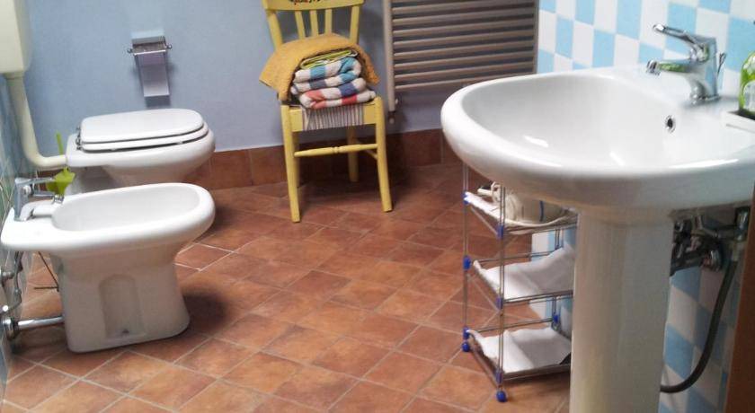 Photo of Bathroom in Castello d'Agogna