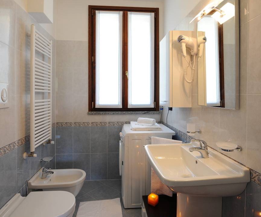 Photo of Bathroom in Argegno