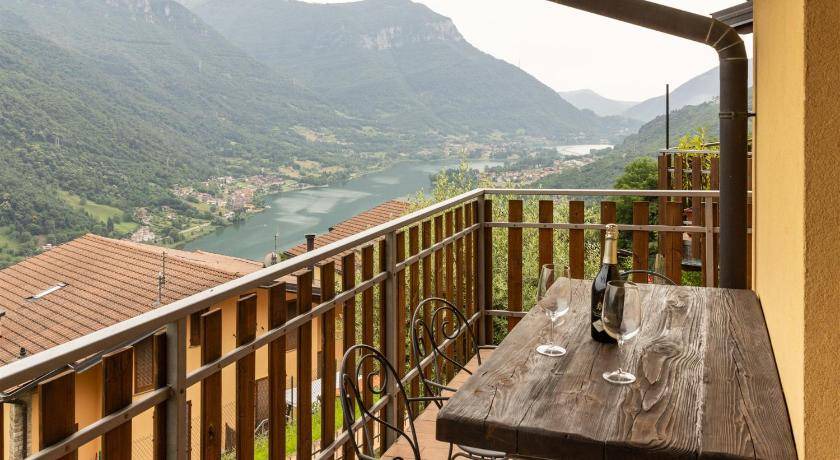 Photo of Patio Balcony in Ranzanico