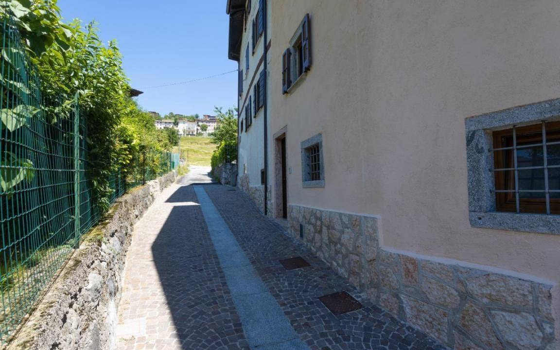 Photo of Others in Vesio