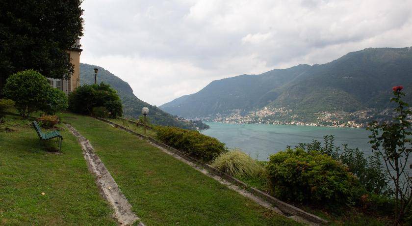 Photo of Others in Riva