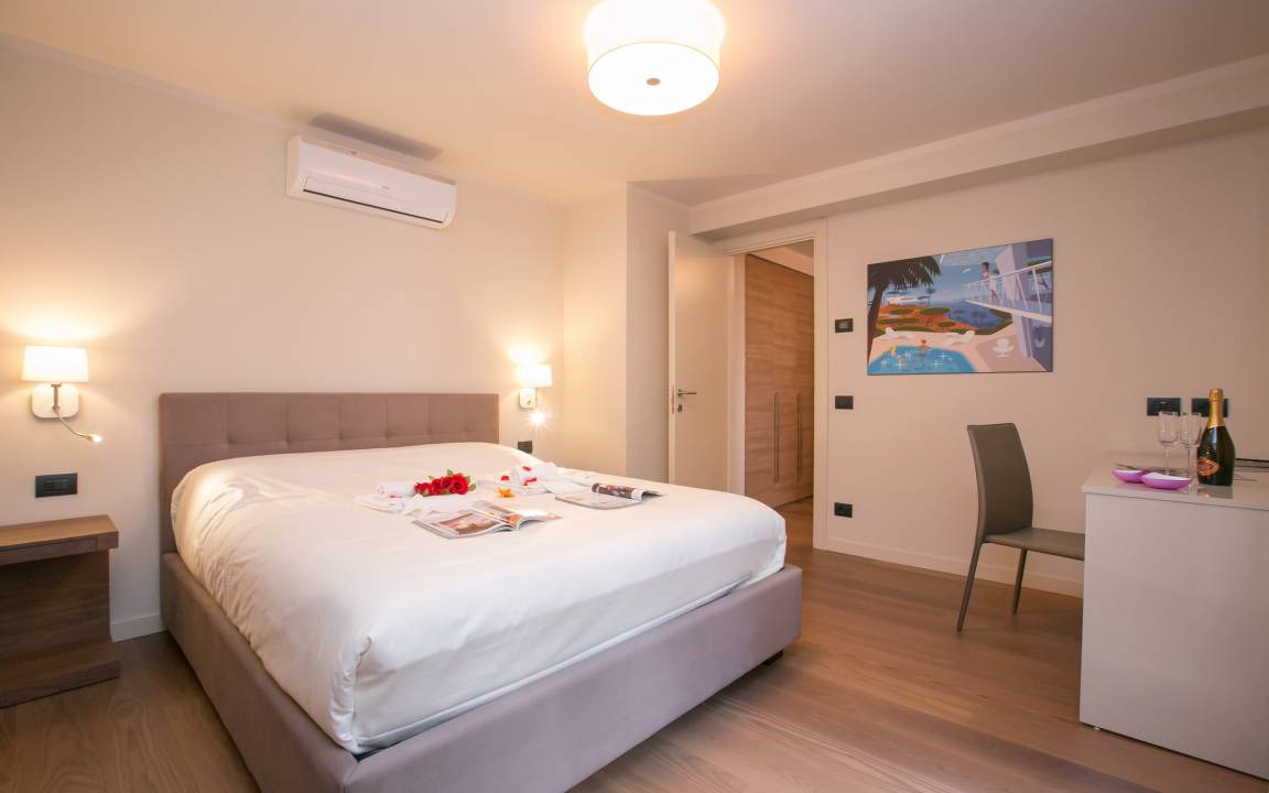 Photo of Bedroom in Carate Urio
