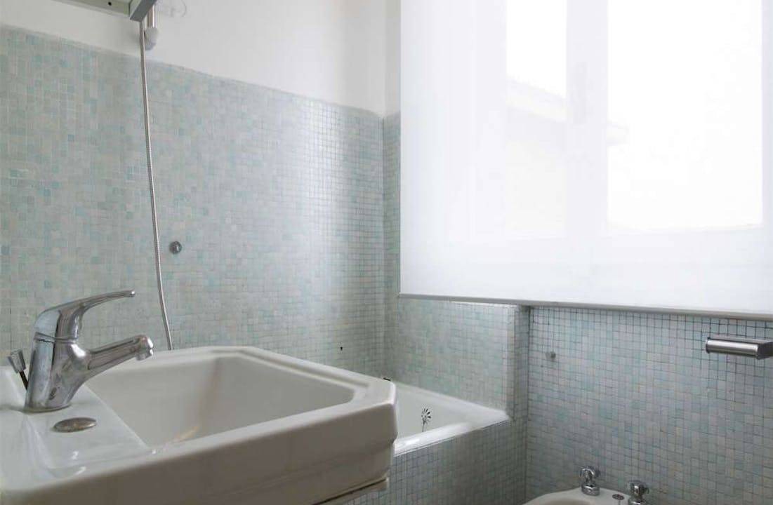 Photo of Bathroom in Lorenteggio