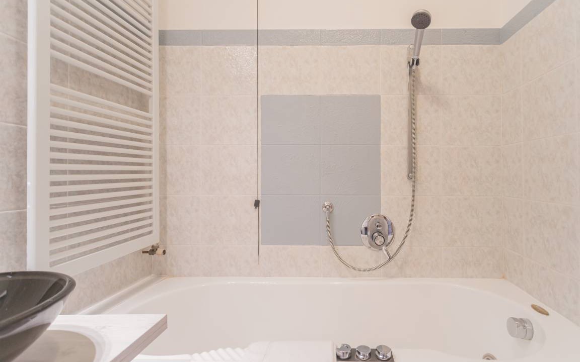 Photo of Bathroom in Como City Centre