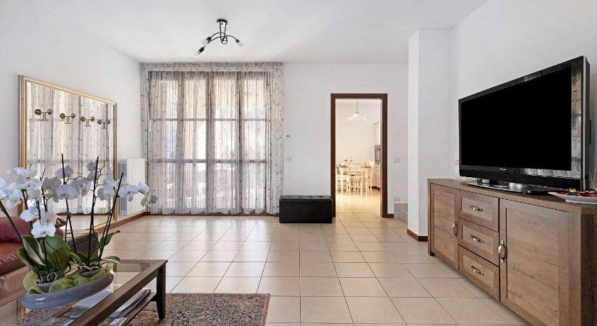 Photo of Livingroom in Mantua