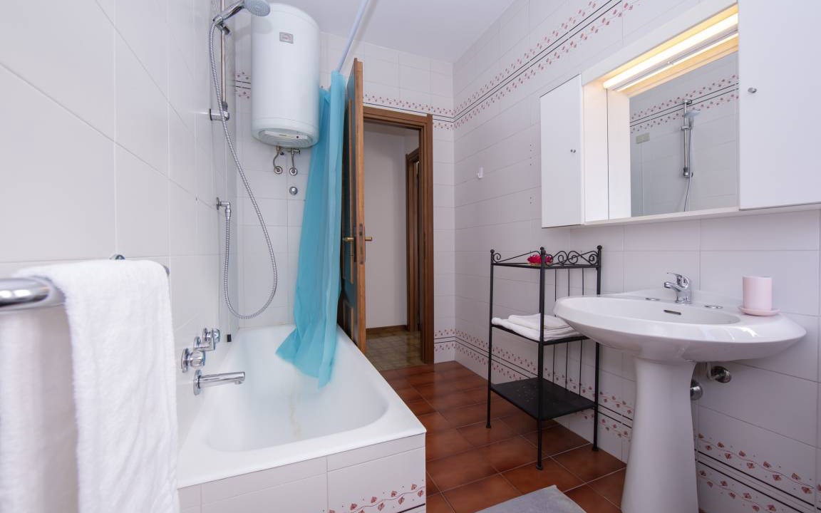 Photo of Bathroom in Perledo