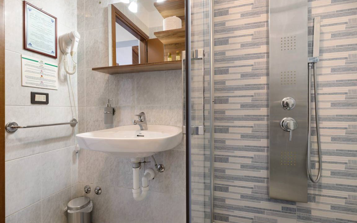 Photo of Bathroom in Gaino