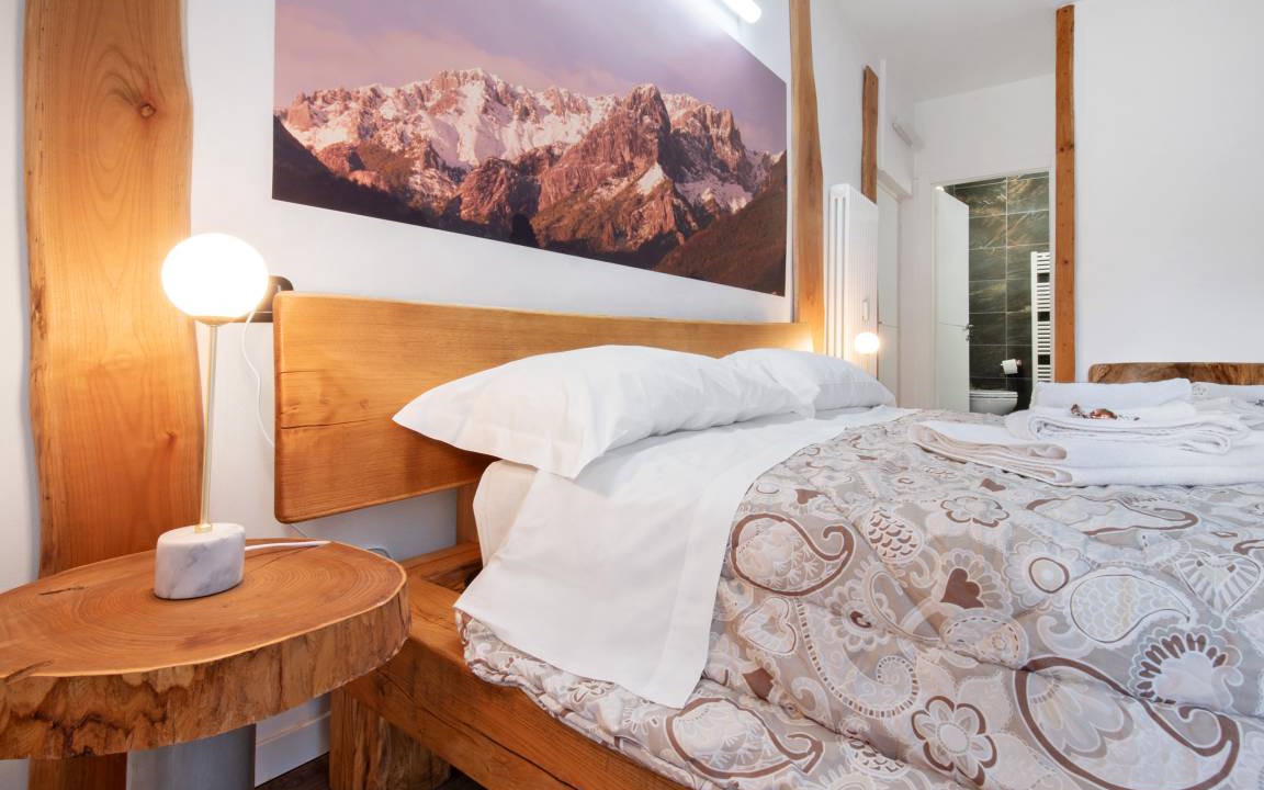 Photo of Bedroom in Mandello del Lario
