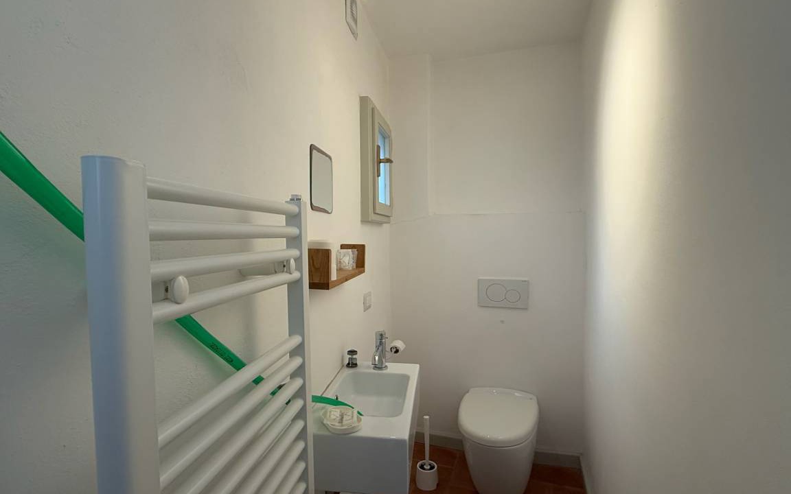 Photo of Bathroom in Colonno