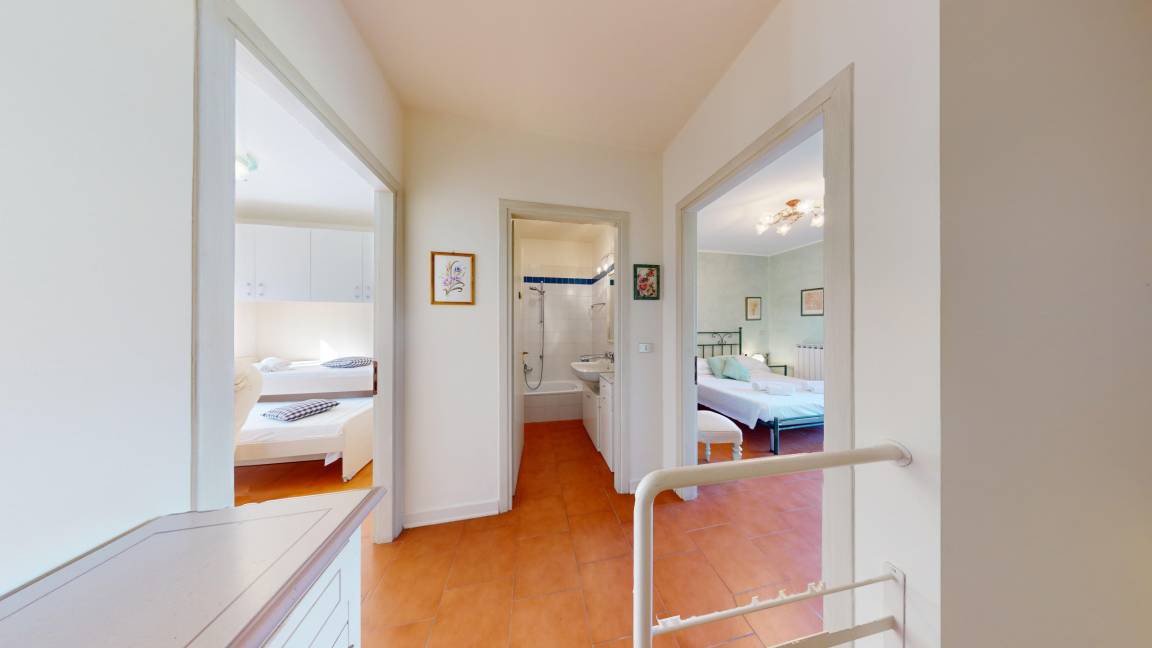 Photo of Bedroom in Polpenazze del Garda