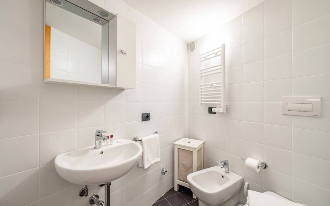 Photo of Bathroom in Magenta