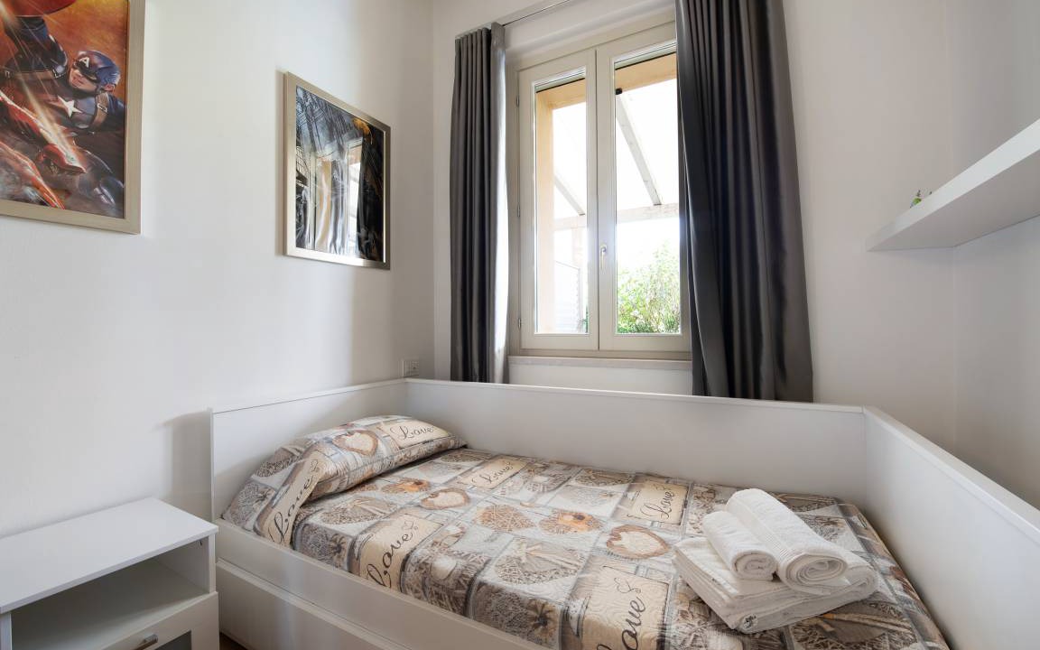 Photo of Bedroom in Polpenazze del Garda