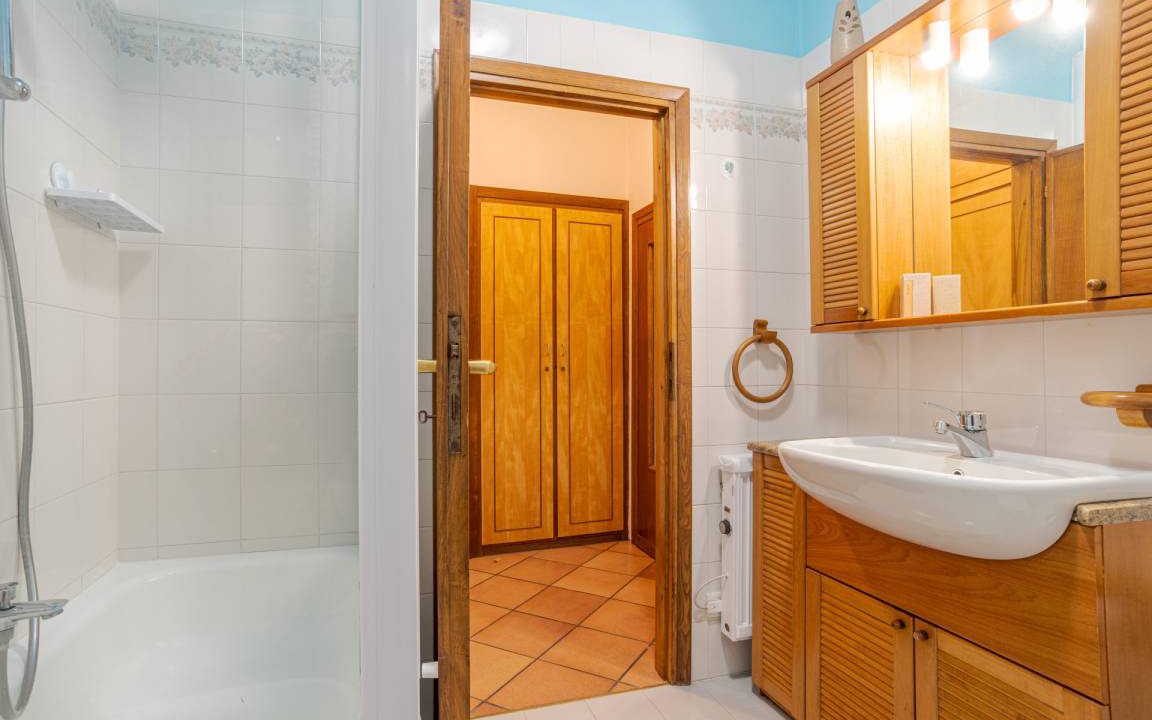 Photo of Bathroom in Carate Urio