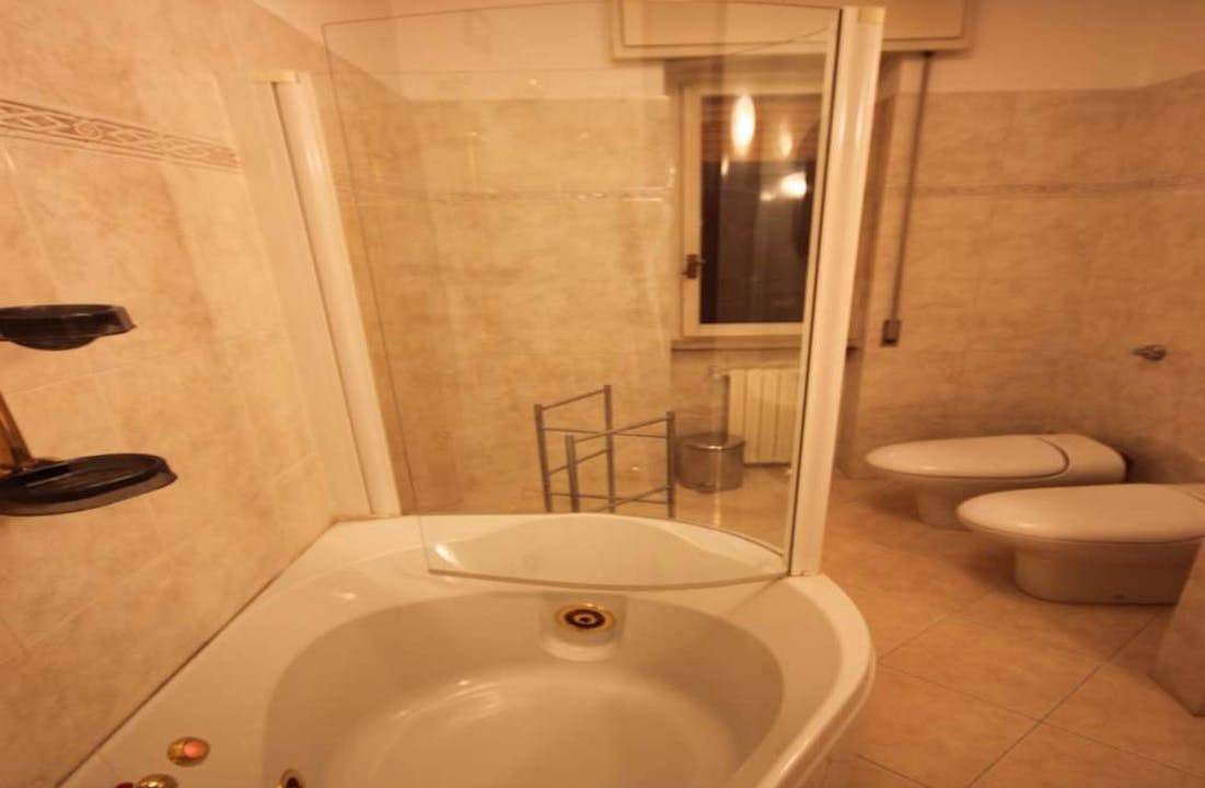 Photo of Bathroom in Cascina dei Pomi