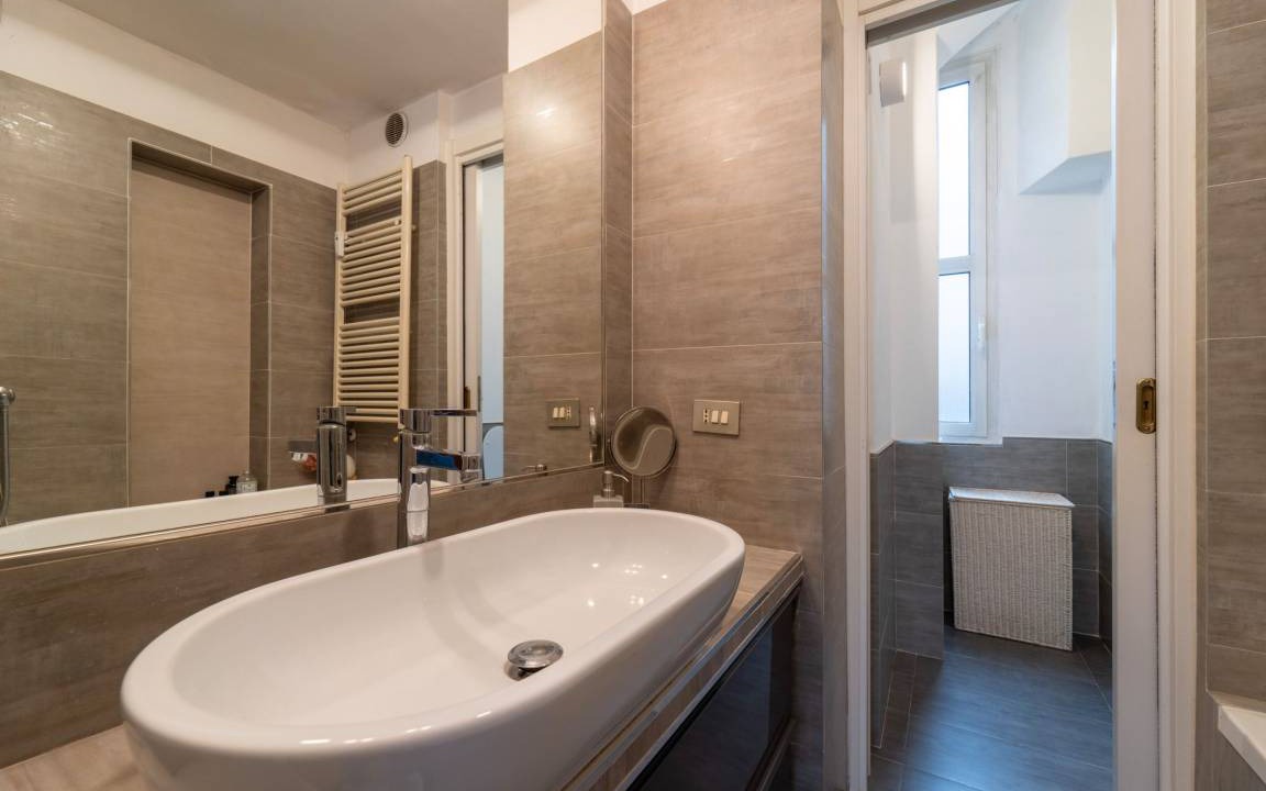 Photo of Bathroom in Isola