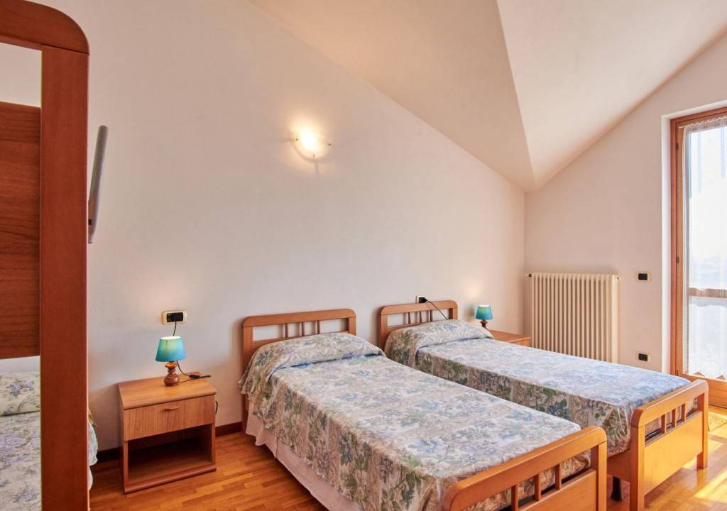Photo of Bedroom in Dongo