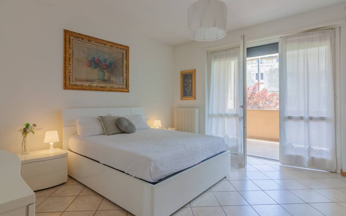 Photo of Bedroom in Mandello del Lario