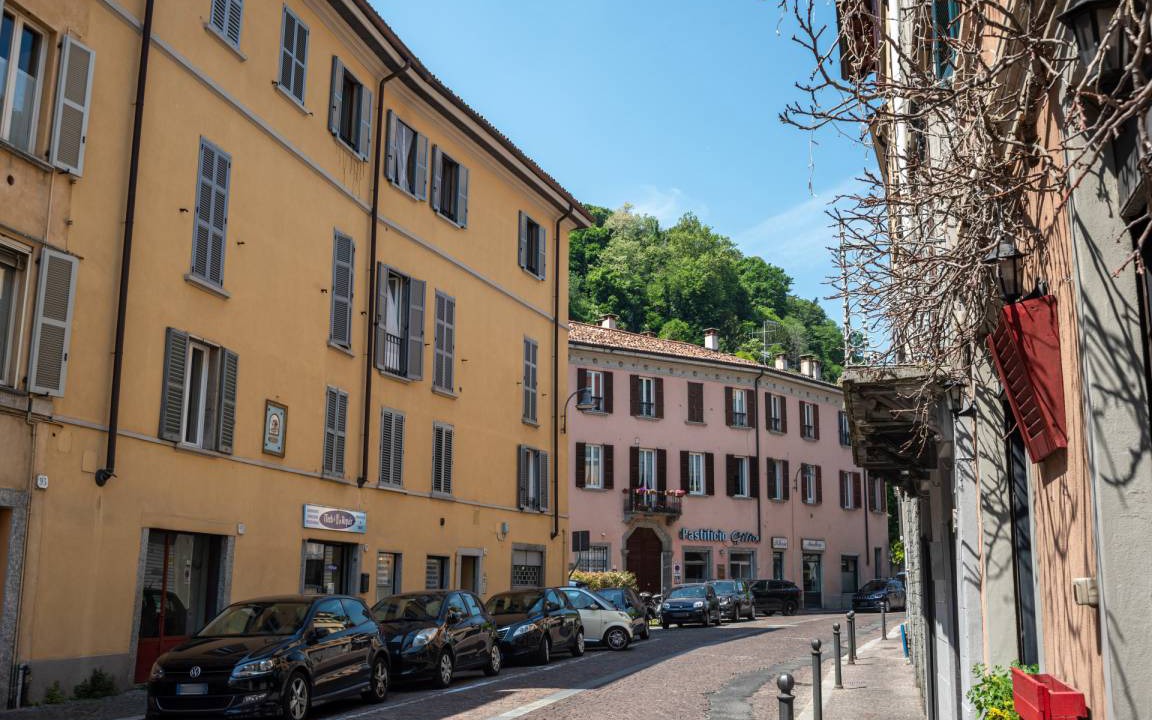 Photo of Others in Como