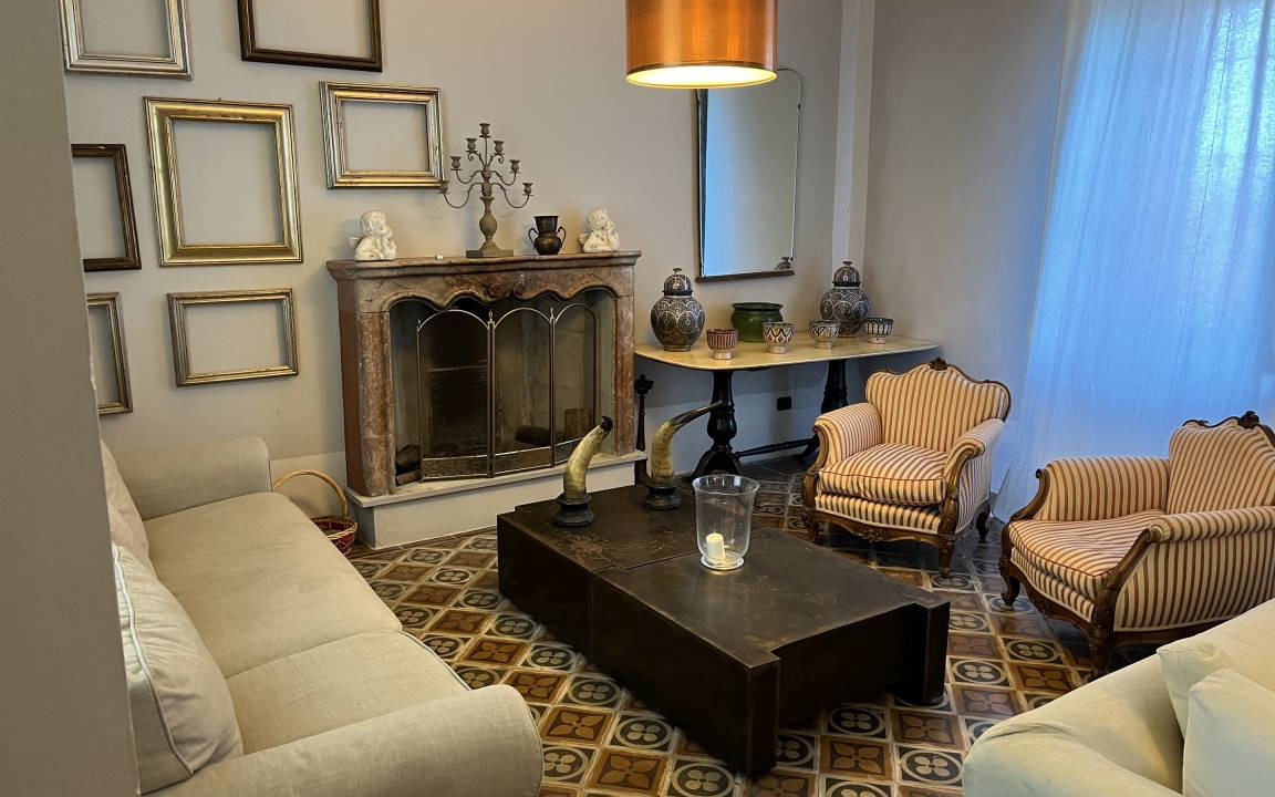 Photo of Livingroom in Castana