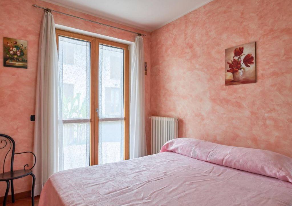 Photo of Bedroom in Colico Piano