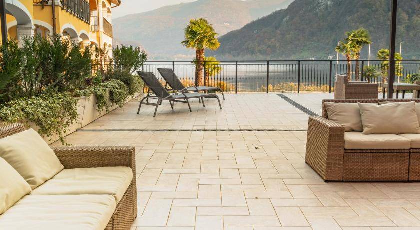Photo of Patio Balcony in Lavena Ponte Tresa