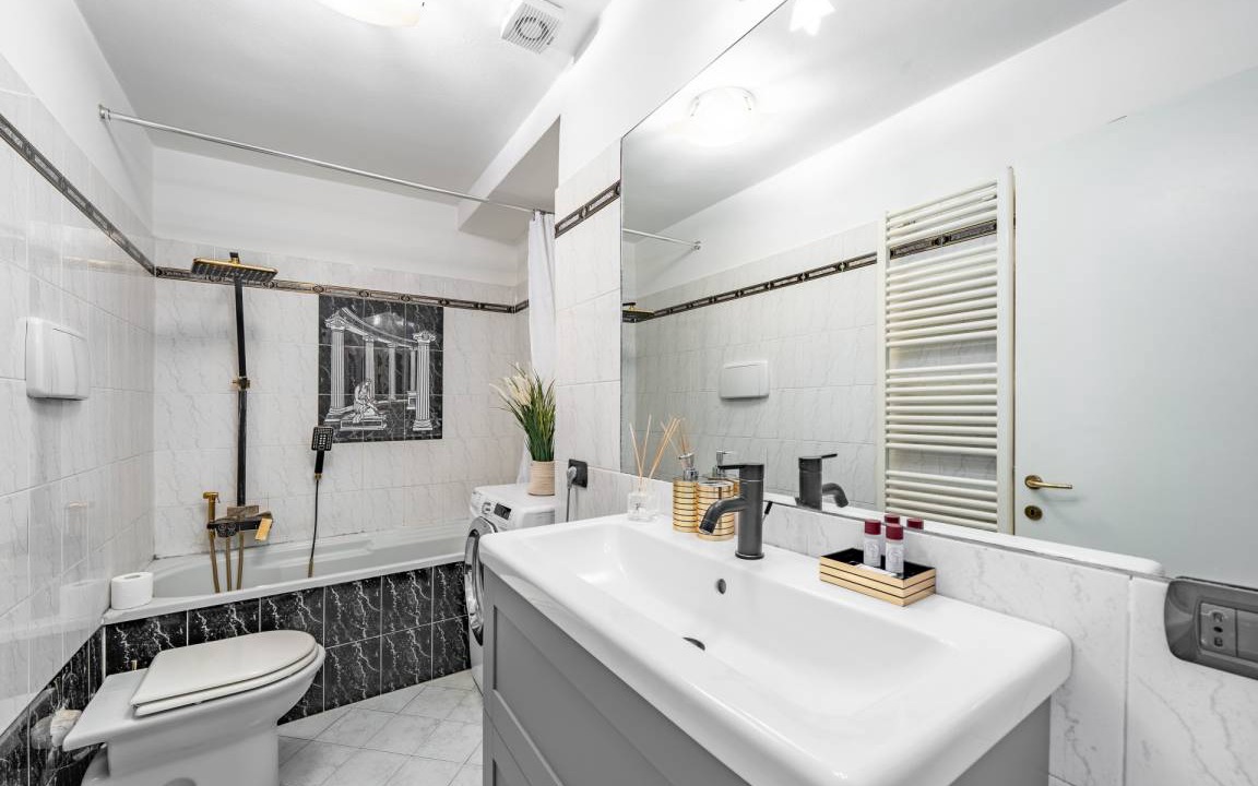 Photo of Bathroom in Zona Farini