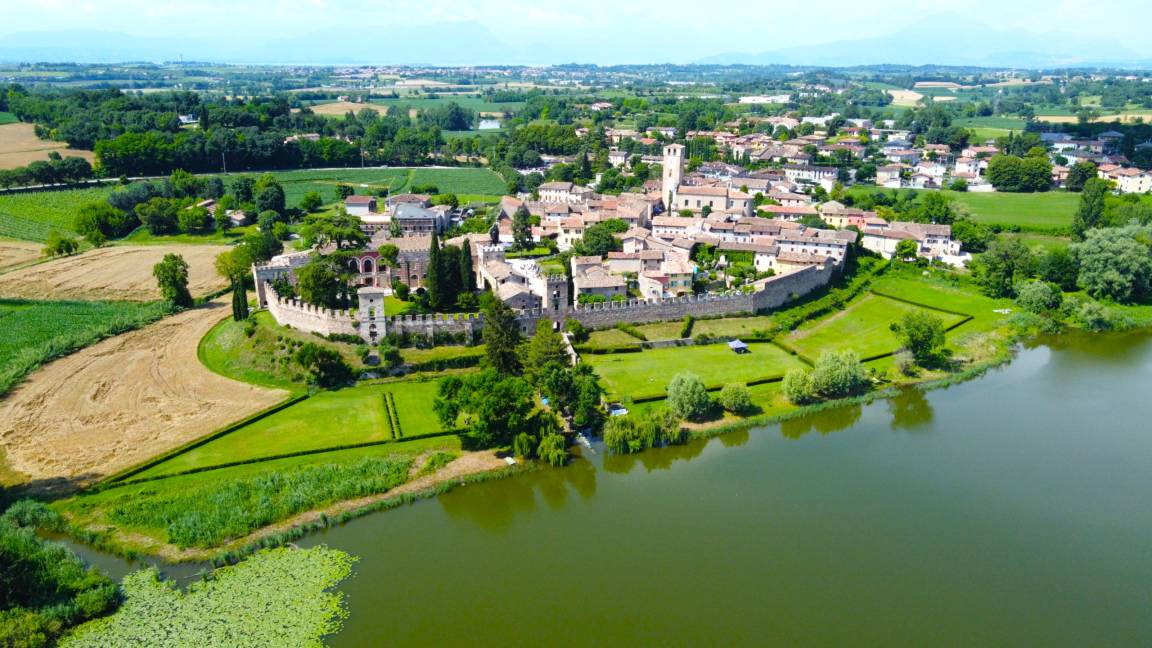 Photo of Others in Castellaro Lagusello