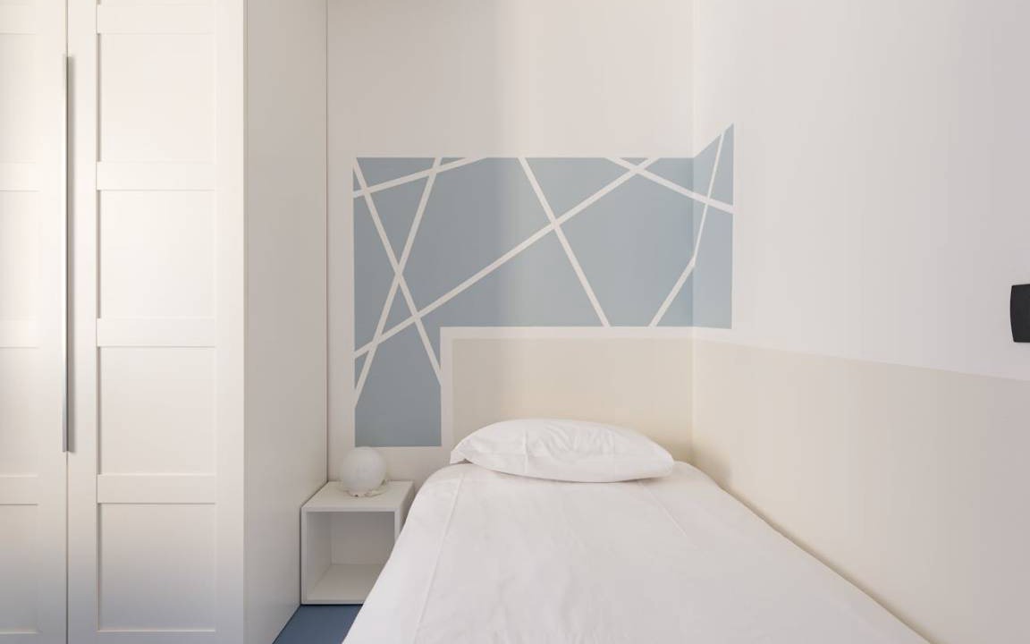 Photo of Bedroom in Magenta