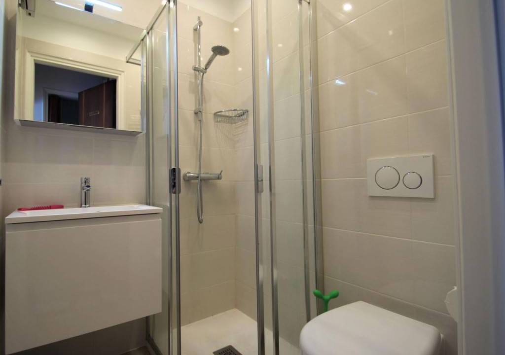 Photo of Bathroom in Poppino