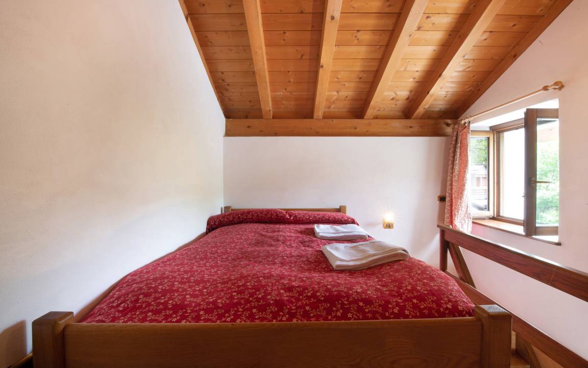 Photo of Bedroom in Dosso del Liro